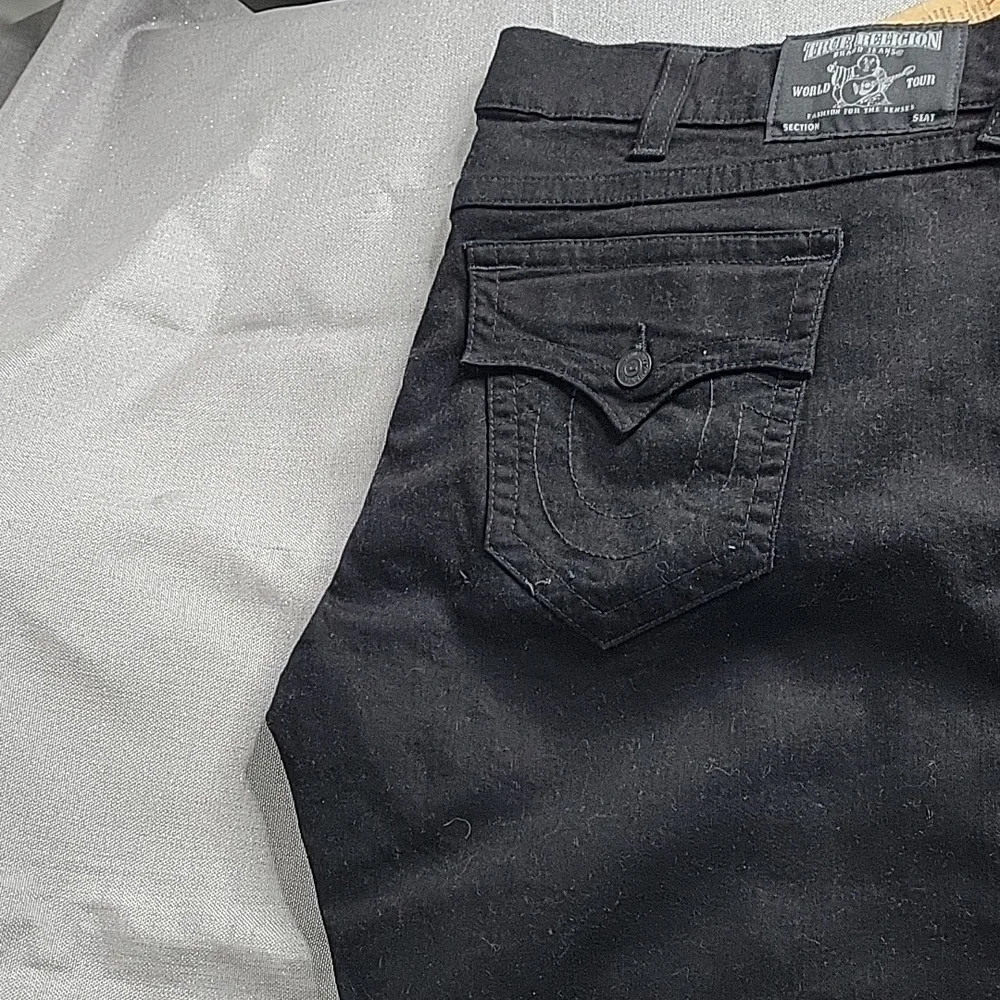 True Religion Men’s Relaxed Jeans in Black